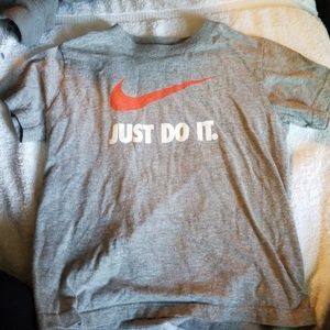 ✔✅ NIKE